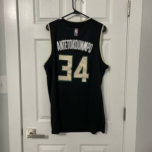 Men's Milwaukee Bucks Giannis Antetokounmpo jersey Nike Sz:50